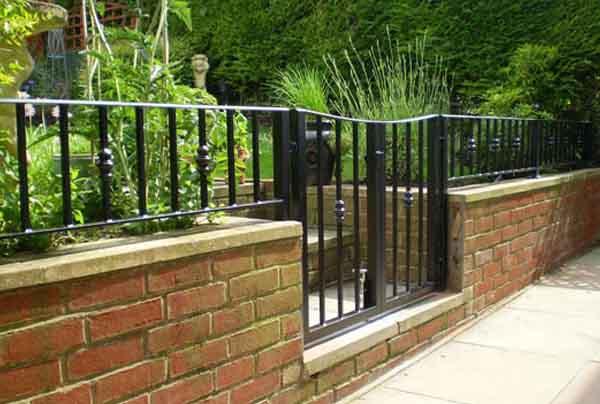 Garden Wall Railing